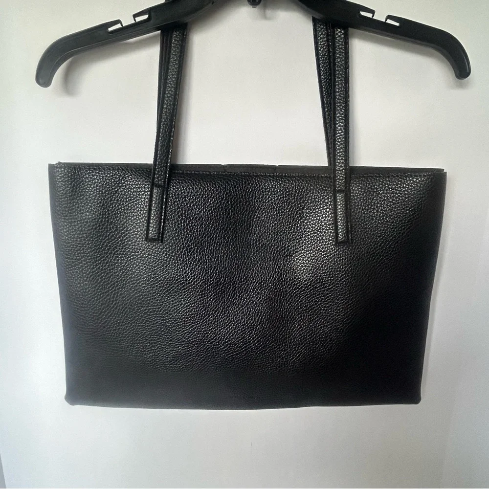 Vince‎ Camuto Black Pebbled Soft Leather Gray Stripe Tote Laptop Bag